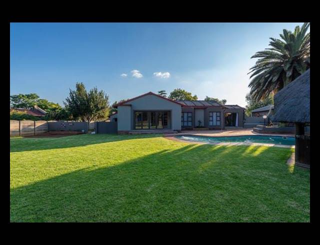 3 BEDROOM DETACHED FOR SALE IN BRACKENHURST